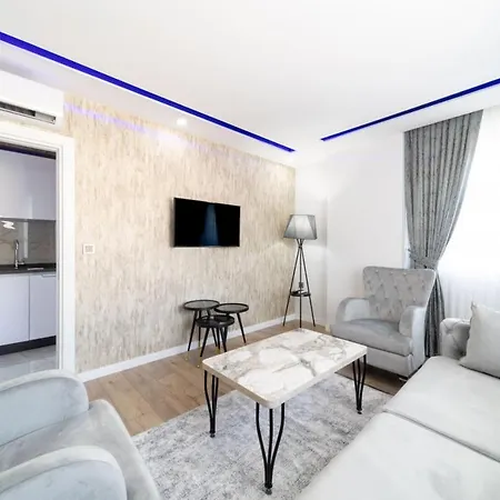 Modern And Central Duplex Near Beach In Apartamento